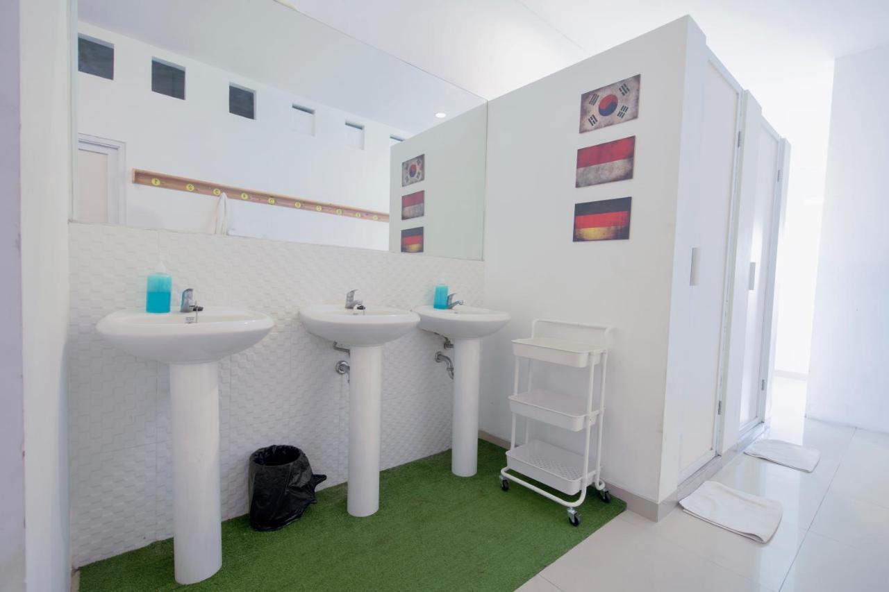 Capsule Inn Bali レギャン エクステリア 写真