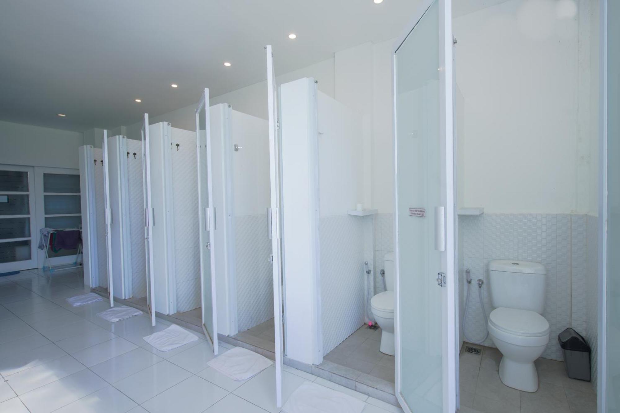 Capsule Inn Bali レギャン エクステリア 写真